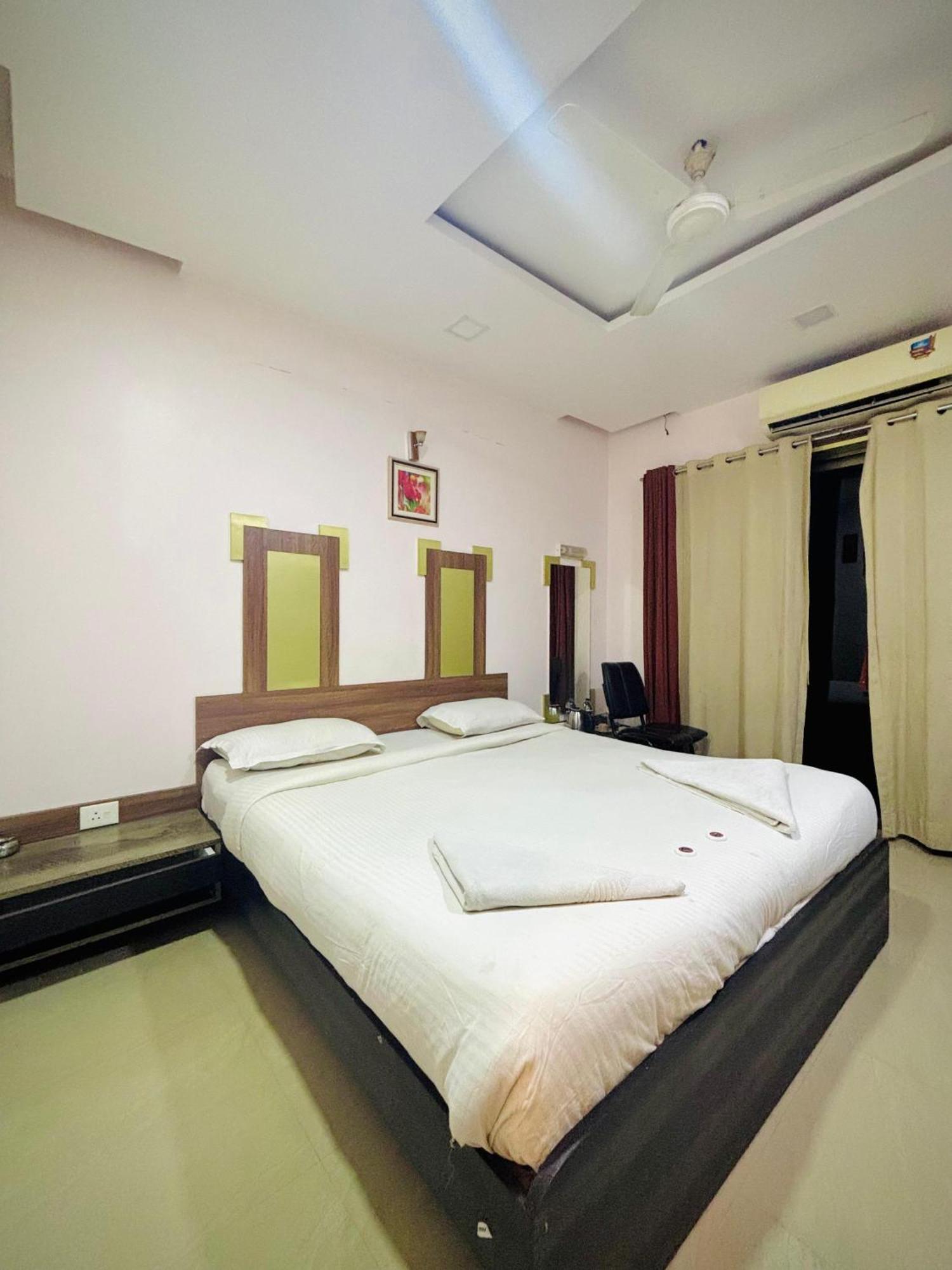 Hotel Laxmi Residency Lonavala Exterior photo