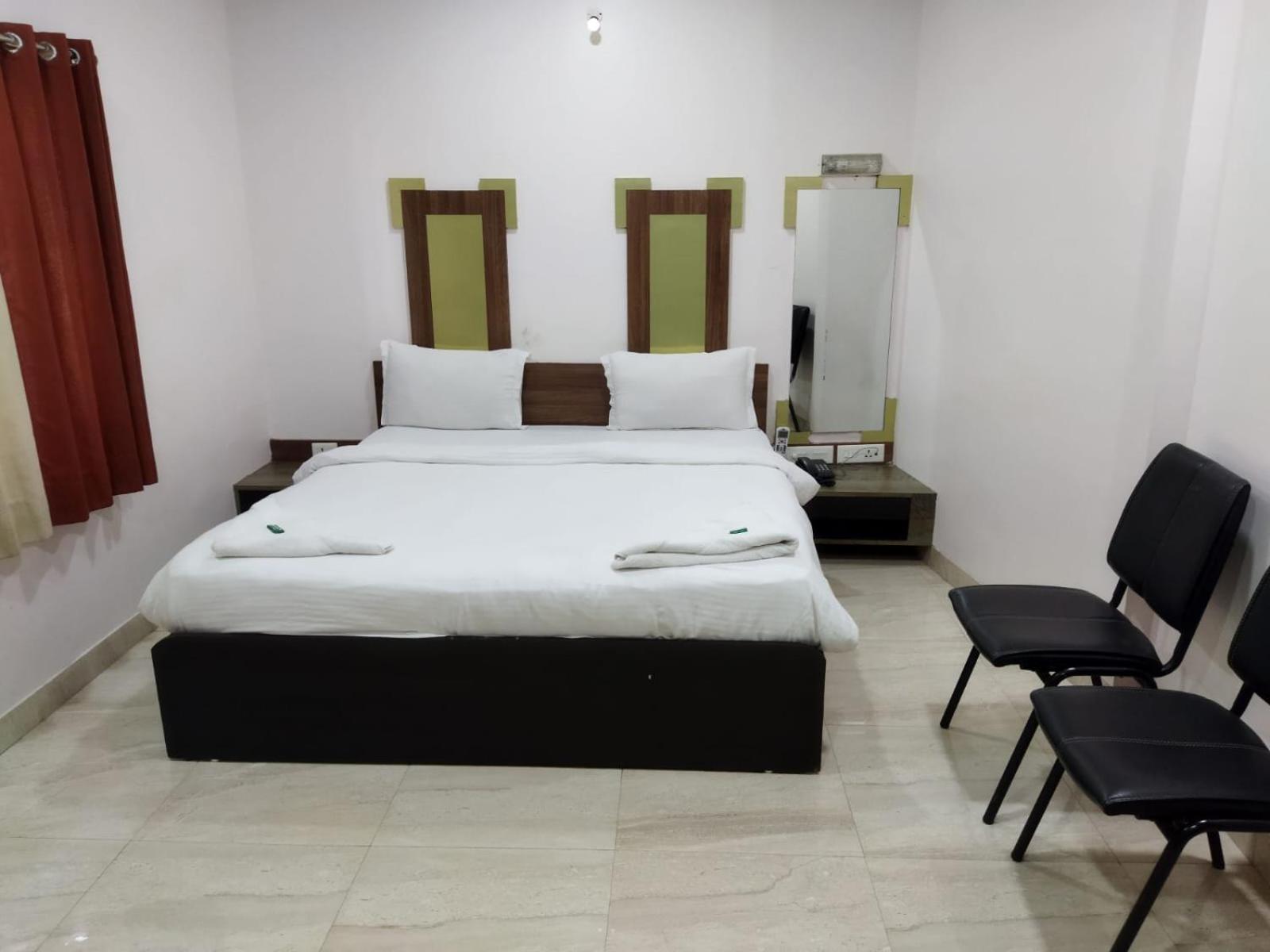 Hotel Laxmi Residency Lonavala Exterior photo