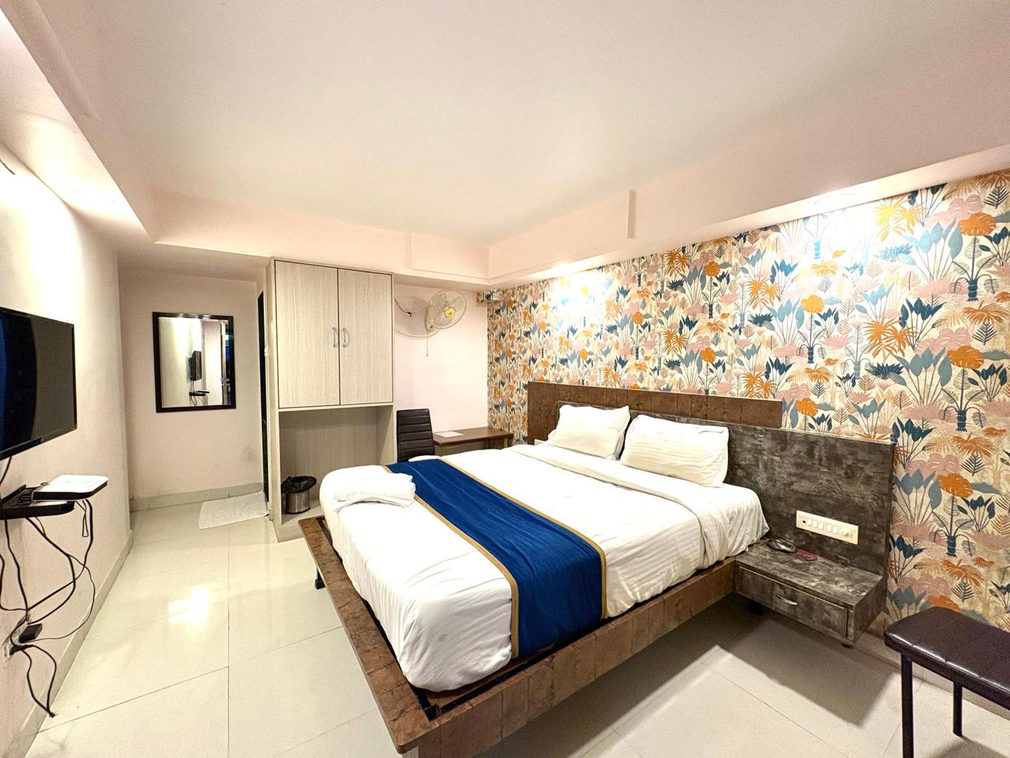 Hotel Laxmi Residency Lonavala Exterior photo